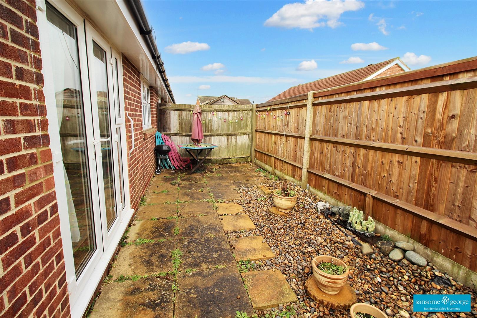 Condor Close, Tilehurst, Reading